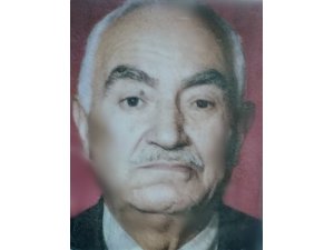 Emekli öğretmen evinde ölü bulundu