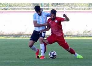Sivas Belediyespor hazırlık maçında güldü