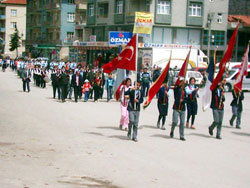 Bozkır'da Milli Hâkimiyet yürüyüşü