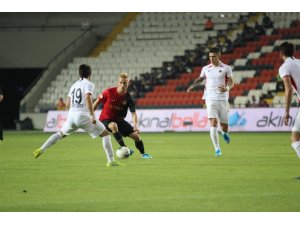Süper Lig: Gazişehir Gaziantep: 4 - Gençlerbirliği: 1 (Maç sonucu)