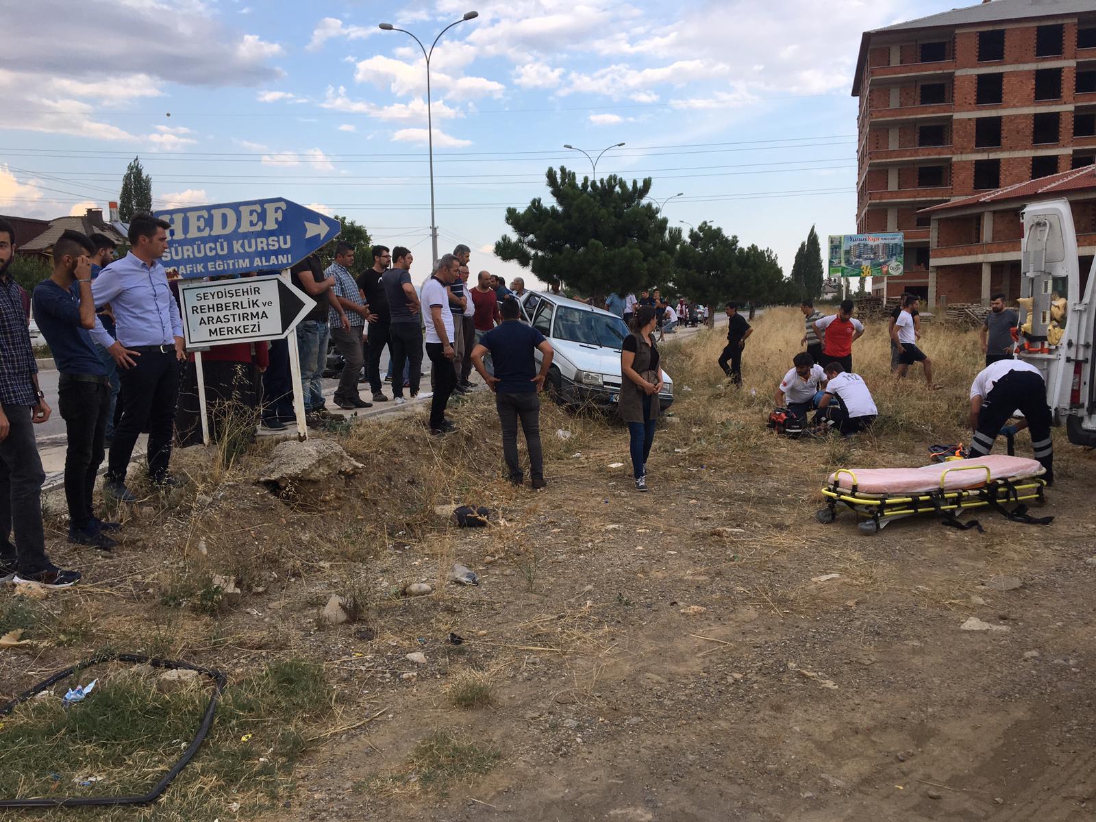 Trafik kazasında anne yaralandı, oğlu yaşamını yitirdi