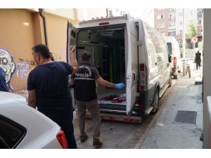 Oksijen tüpünün hortumu patladı işçi ağır yaralandı