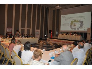 Meral Karaaslan: "Kırtasiye ürünlerine gümrük aşamasında denetimler uyguluyoruz"