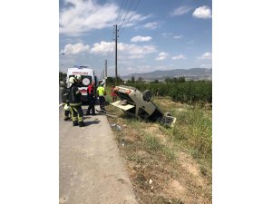 Pamukkale yolunda otomobil takla attı: 1 yaralı