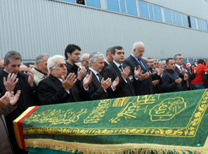 Canaydın son yolculuğuna uğurlandı