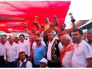 Kağıtsporlu Gemici ‘başpehlivan’ oldu