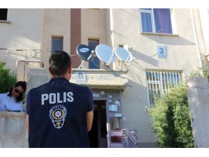 Annesi kilitledi, polis çilingirle kurtardı