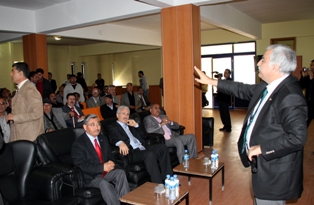 Korutürk Kulu’da vatandaşlarla sohbet