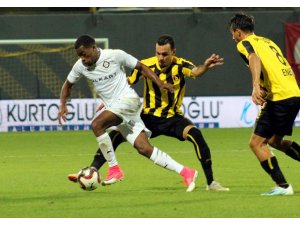 Altay’ın kralı suskun başladı