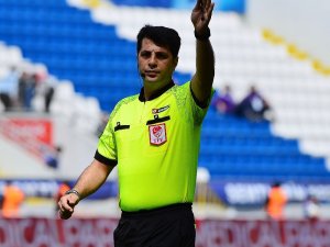 Kayserispor-Galatasaray maçını Öğretmenoğlu yönetecek