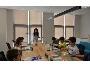 Samsun Teknopark’ta çocuklar bilimle coştu
