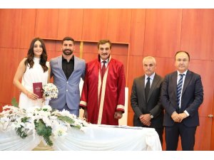 Sivassporlu Muammer Yıldırım, Dila Aşkın ile hayatını birleştirdi