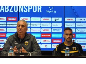 Kostenoglou: "Güzel ülkede güzel taraftara, güzel futbol göstermek istiyoruz"