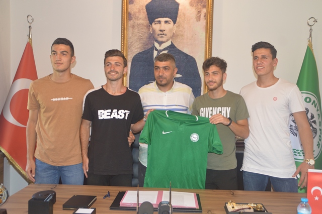 Meram Kara Kartallar’dan ikinci profesyonel