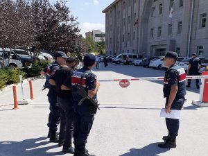 Dini nikahlı eşini bıçakla yaralayan kişi tutuklandı