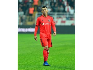 Beşiktaş ayrılığı açıkladı