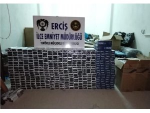 Hurda yığınlarının arasında 5 bin 450 paket kaçak sigara ele geçirildi