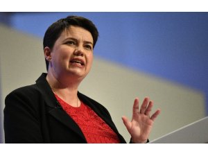 İskoç Muhafazakar Parti lideri Davidson istifa etti
