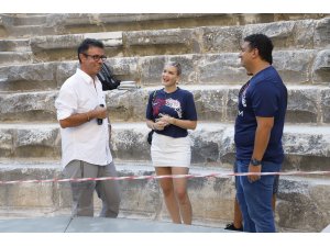 İngiliz şarkıcı Anne Marie Antalya'da