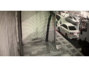 Ümraniye’de silahlı çatışma anları kamerada