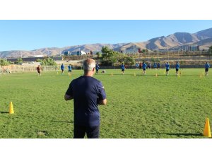 Yeşilyurt Belediyespor sezonu Bayrampaşa maçıyla açacak