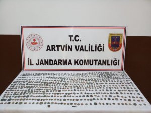 Artvin’de Roma ve Bizans dönemine ait 836 sikke ele geçirildi