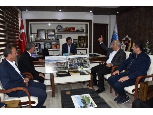 "Yerel yönetimlerin çok daha güçlü olması lazım"