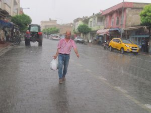 Gaziantep'de sağanak etkili oldu