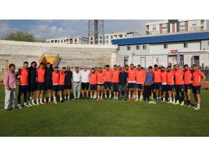 VGC’den Vanspor’lu futbolculara moral ziyareti