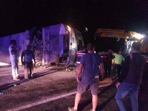 Antalya’da tur otobüsü devrildi: Çok sayıda yaralı var