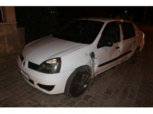 Otomobille elektrikli bisiklet kafa kafaya çarpıştı: 2 yaralı