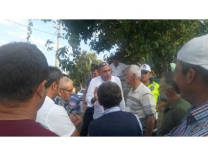 Mahalle sakinleri yol kapattı