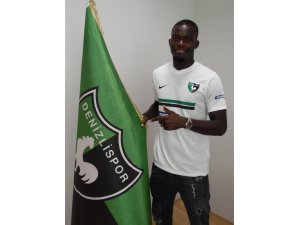 Yukatel Denizlispor'da Sackey sözleşme imzaladı