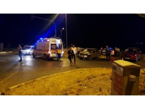 Develi’de cip ile otomobil çarpıştı: 4 yaralı