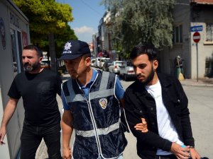 Uyuşturucu ticareti yapan şüpheli adliyede