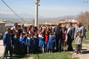 Okullara 'Özel İdare' makyajı