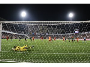 Penaltı avcısı Stachowiak