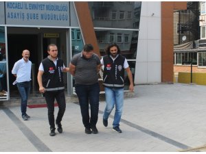 Tartıştıkları şahsı bıçaklayarak öldürdükleri iddia edilen 4 kişi adliyede