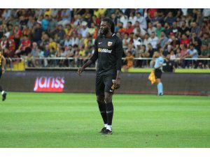 Emmanuel Adebayor ilk maçına çıktı