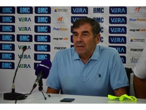 Serkan Özbalta: “Deplasmanda alınan 1 puan, 1 puandır”