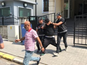 Babasını keser ve bıçakla öldürdüğü iddiası