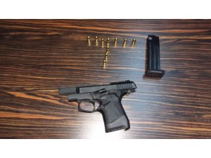 Şüpheli otomobilde silah ele geçirildi