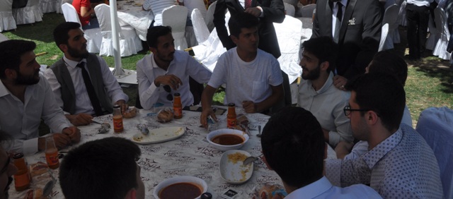 Vural ve Candan ailelerinin mutlu günü