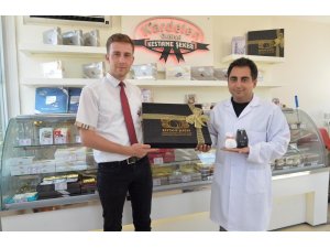 Kestane şekeri getirmeyene kız yok