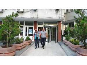 TEM Otoyolu’nda “makas” atarak yarışan magandalar 24 saat geçmeden yakalandı