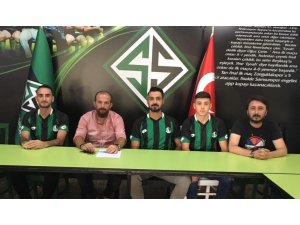 Sakaryaspor 18 futbolcuyu kadrosuna kattı