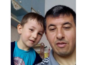 Kamyonet çocuğu ezdi