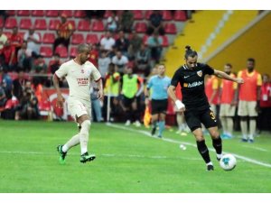Kayserispor’da Yasir sakatlandı