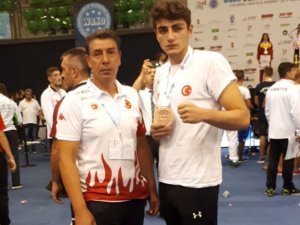Talha Emir Buldu, Avrupa üçüncüsü oldu