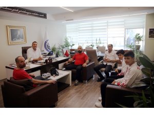 Üst Minikler Avrupa Boks Şampiyonası 3.’sü, Kartal’dan çıktı